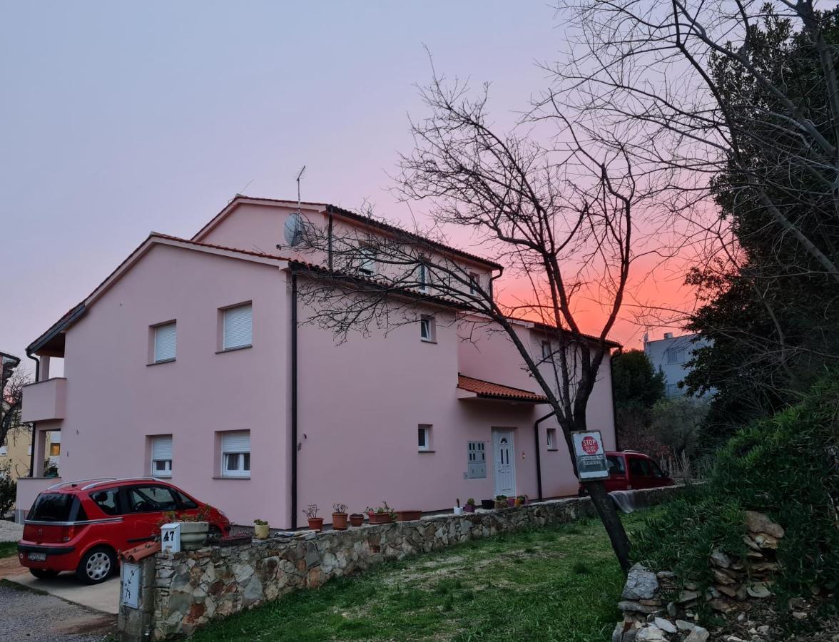 Apartment Tomas Near The Beach Pula Exterior foto